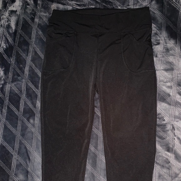Women’s High Waisted Leggings - Picture 2 of 2